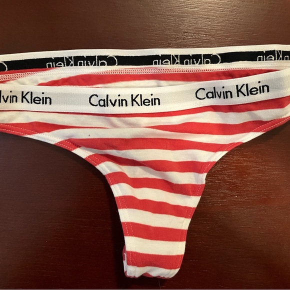 3 NWT Calvin Klein Thongs XS - Picture 4 of 7